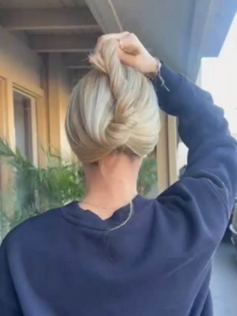 Starlight Beauty Salon in Valley Village